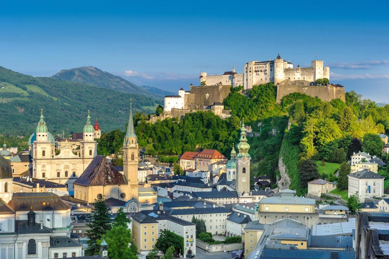 Luxury Stay Salzburg City Bagian luar foto