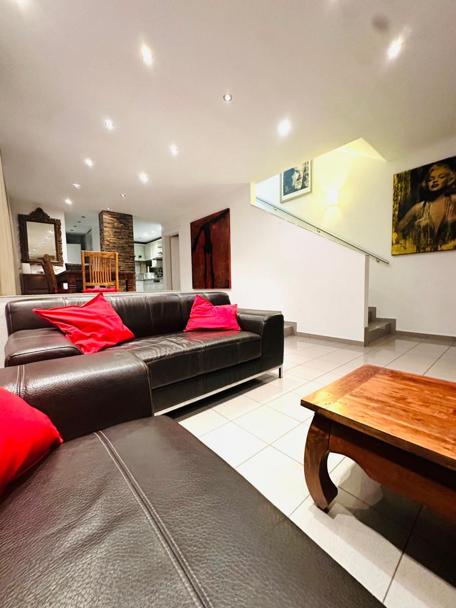 Luxury Stay Salzburg City Bagian luar foto